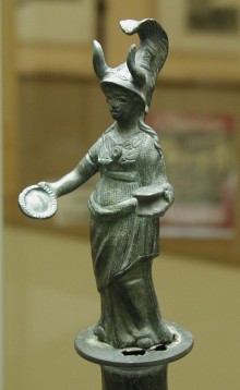 AschheiMuseum. Statuette der Göttin Athene/Minerva, um 100 v. Chr.